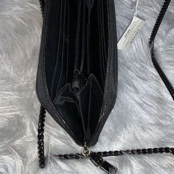 DKNY wallet - Picture 4 of 6